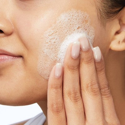 CeraVe Foaming Face Wash with Hyaluronic Acid and Niacinamide 12 fl oz - Imperfect Container