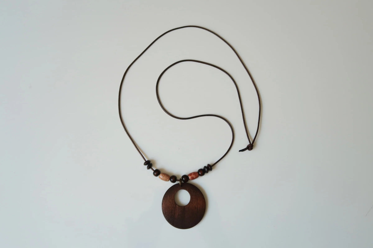 ANTIBES - Trähalsband